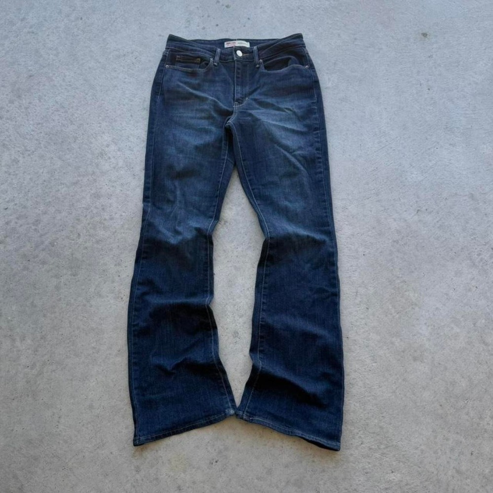 Mid-rise bootcut Levi's jeans